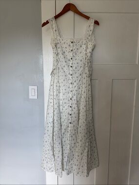 Delicate White Floral Button-Front Sundress